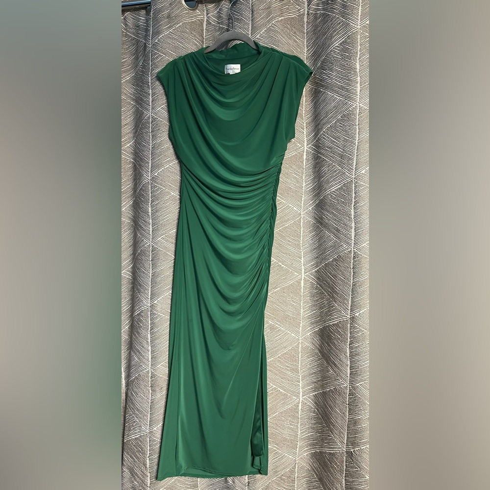 Elegant Green Women's Dress